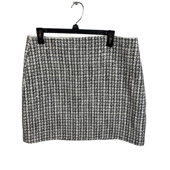 LOFT Metallic Sequin Tweed Shift Mini Skirt White Black Size 12 - Picture 1 of 8
